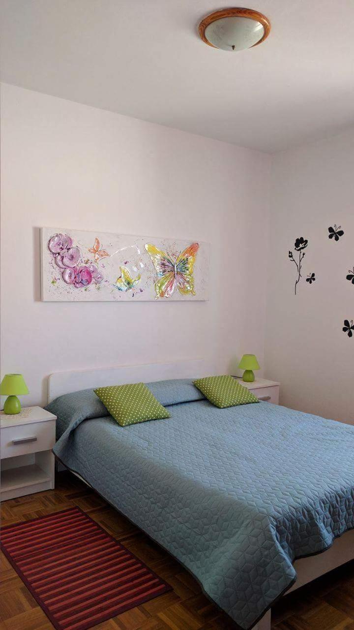 Apartments Kolorcek Изола Экстерьер фото